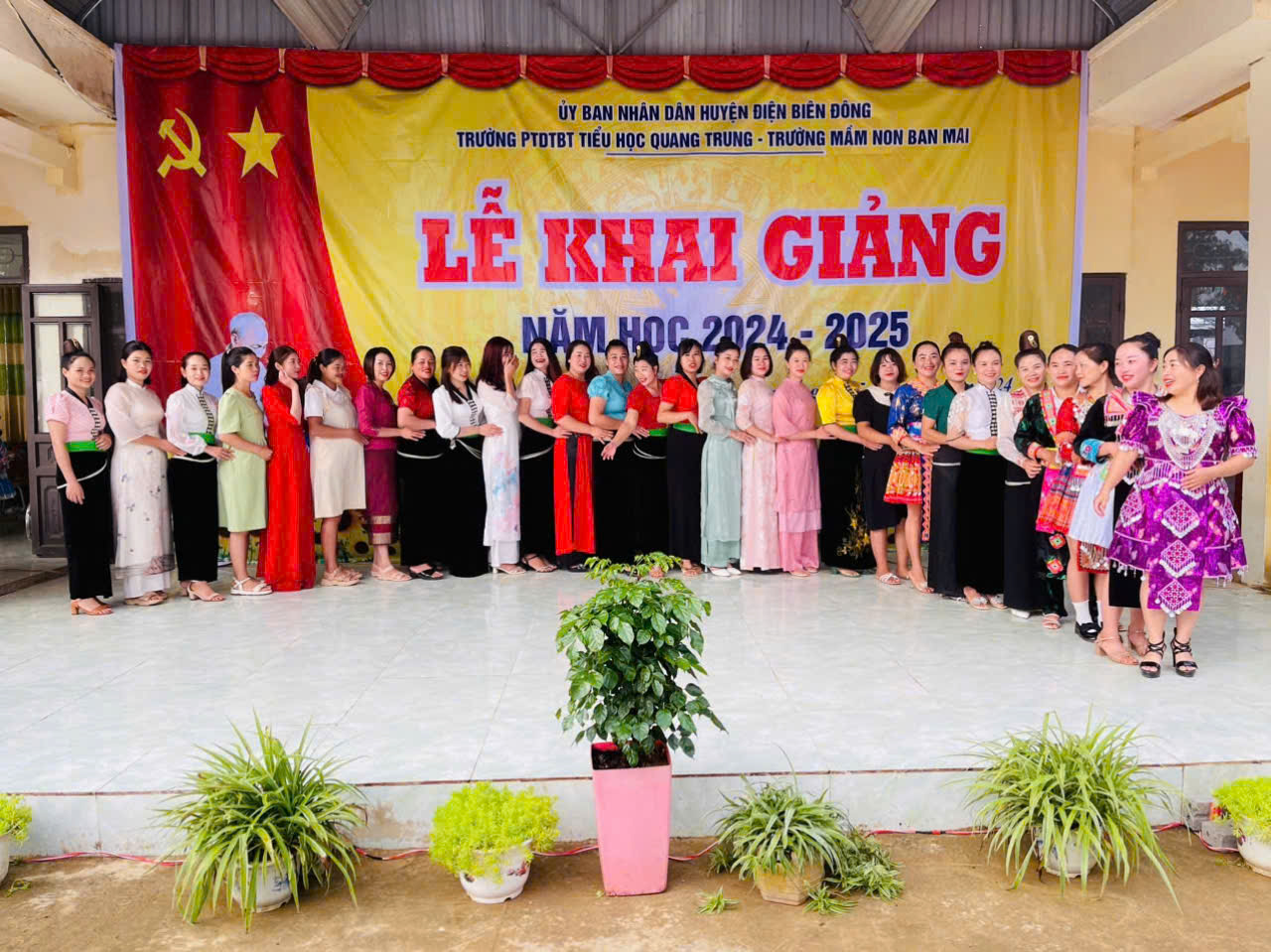 khai giảng